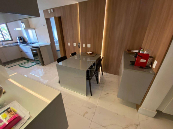 Imagem Apartamento com 4 Quartos à Venda, 288 m² em Alphaville - Barueri