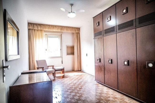 Imagem Apartamento com 3 Quartos à Venda, 141 m² em Menino Deus - Porto Alegre Imagem Apartamento com 3 Quartos à Venda, 141 m² em Menino Deus - Porto Alegre