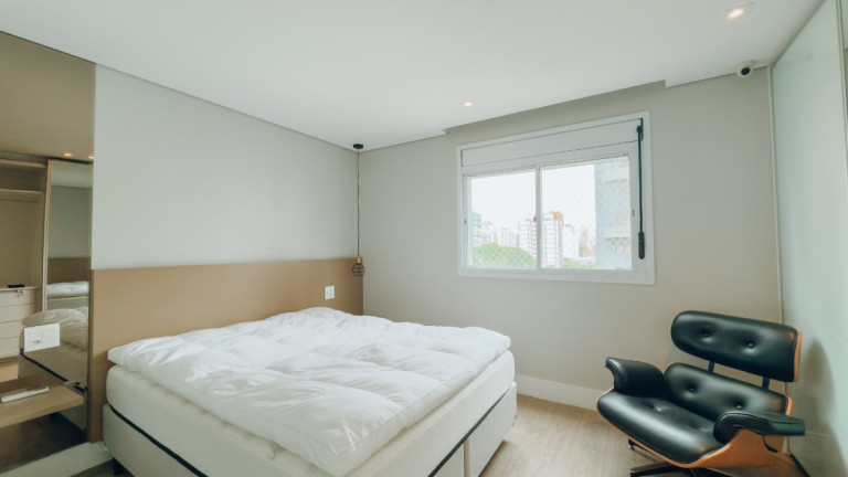Apartamento com 3 Quartos à Venda, 143 m² em Moema - São Paulo