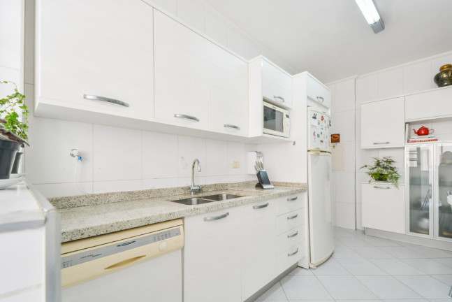 Imagem Apartamento com 3 Quartos à Venda, 145 m² em Itaim Bibi - São Paulo Imagem Apartamento com 3 Quartos à Venda, 145 m² em Itaim Bibi - São Paulo