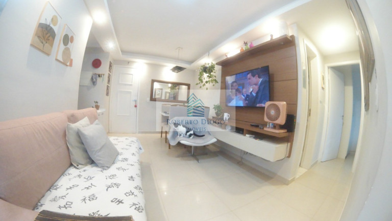 Imagem Imóvel com 2 Quartos à Venda, 52 m² em Camorim - Rio De Janeiro Imagem Imóvel com 2 Quartos à Venda, 52 m² em Camorim - Rio De Janeiro