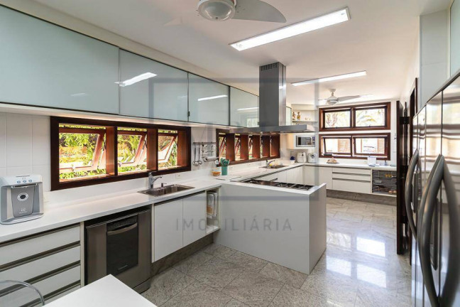 Imagem Casa com 4 Quartos à Venda, 1.099 m² em Barra Da Tijuca - Rio De Janeiro Imagem Casa com 4 Quartos à Venda, 1.099 m² em Barra Da Tijuca - Rio De Janeiro