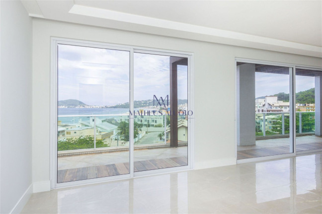 Imagem Apartamento com 3 Quartos à Venda, 190 m² em Bombas - Bombinhas