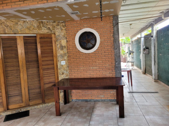 Imagem Casa com 4 Quartos à Venda, 250 m² em Jordanópolis - Arujá Imagem Casa com 4 Quartos à Venda, 250 m² em Jordanópolis - Arujá