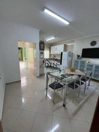 Imagem Casa com 3 Quartos à Venda, 239 m² em Vila Scarpelli - Santo André