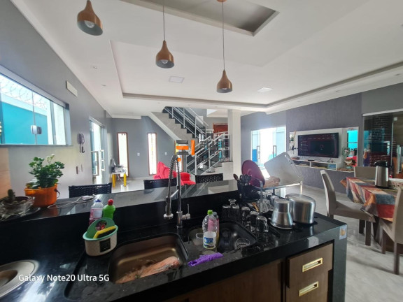 Imagem Casa com 4 Quartos à Venda, 272 m² em Atalaia - Salinópolis