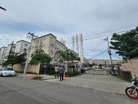 Imagem Imóvel com 2 Quartos à Venda, 39 m² em Santa Cruz - Rio De Janeiro Imagem Imóvel com 2 Quartos à Venda, 39 m² em Santa Cruz - Rio De Janeiro
