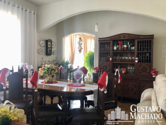 Imagem Imóvel com 4 Quartos à Venda, 320 m² em Jardim Amália - Volta Redonda