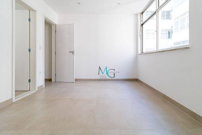 Imagem Apartamento com 4 Quartos à Venda, 155 m² em Lagoa - Rio De Janeiro Imagem Apartamento com 4 Quartos à Venda, 155 m² em Lagoa - Rio De Janeiro