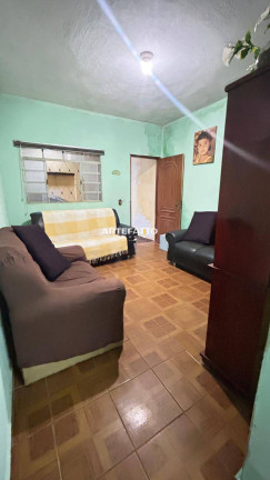 Imagem Casa com 2 Quartos à Venda, 200 m² Imagem Casa com 2 Quartos à Venda, 200 m²