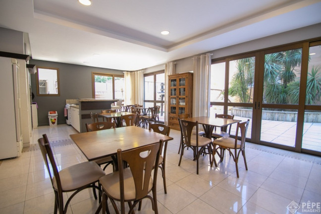 Imagem Apartamento com 3 Quartos à Venda, 243 m² em Rio Branco - Porto Alegre Imagem Apartamento com 3 Quartos à Venda, 243 m² em Rio Branco - Porto Alegre