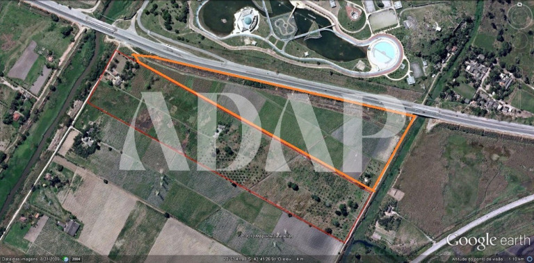 Imagem Terreno à Venda, 55.864 m² em Santa Cruz - Rio De Janeiro