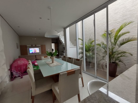 Sobrado com 3 Quartos à Venda, 197 m² em Jardim Maria Do Carmo - Sorocaba