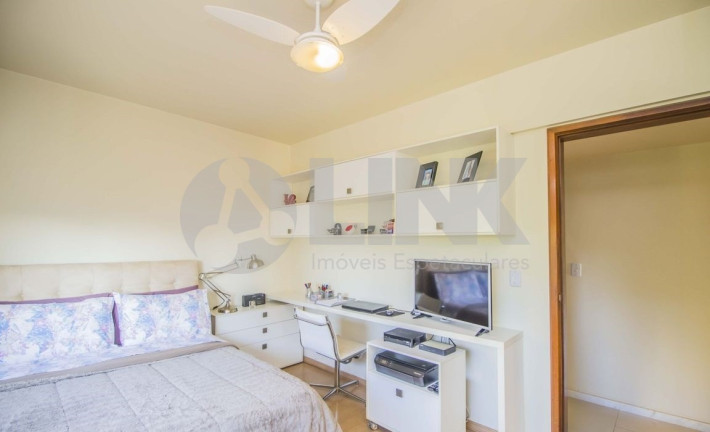 Imagem Apartamento com 3 Quartos à Venda, 164 m² em Moinhos De Vento - Porto Alegre Imagem Apartamento com 3 Quartos à Venda, 164 m² em Moinhos De Vento - Porto Alegre