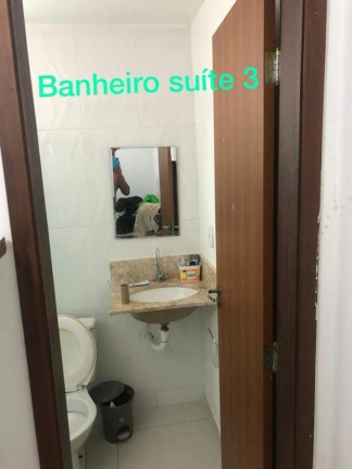 Imagem Casa com 3 Quartos à Venda, 232 m² em Lauro De Freitas - Lauro De Freitas