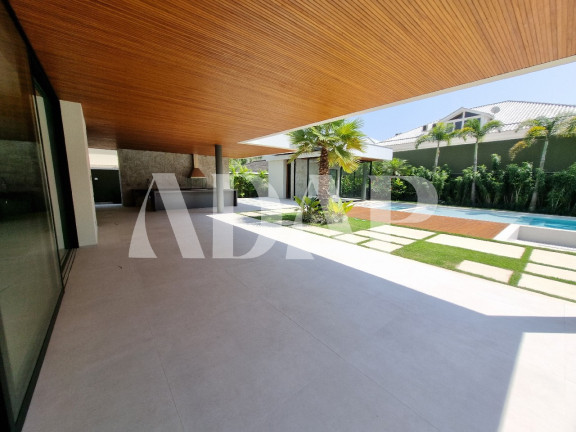 Imagem Casa com 5 Quartos à Venda, 1.350 m² em Barra Da Tijuca - Rio De Janeiro