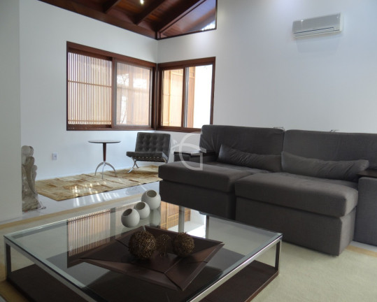 Imagem Casa com 4 Quartos à Venda, 500 m² em Glória - Joinville