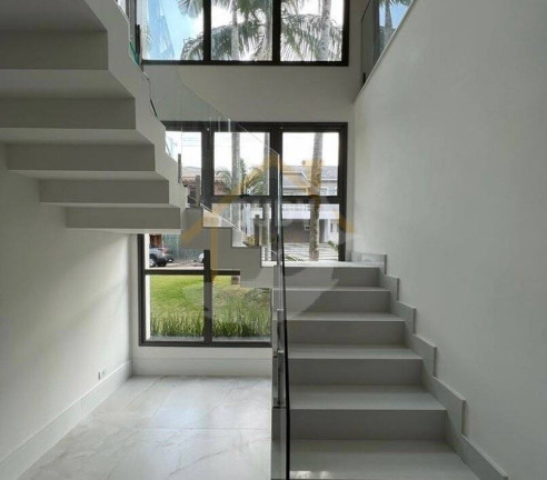 Imagem Casa com 4 Quartos à Venda, 430 m² em Alphaville Residencial Dois - Barueri Imagem Casa com 4 Quartos à Venda, 430 m² em Alphaville Residencial Dois - Barueri