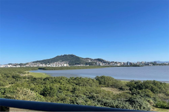 Imagem Imóvel com 2 Quartos à Venda, em João Paulo - Florianópolis Imagem Imóvel com 2 Quartos à Venda, em João Paulo - Florianópolis