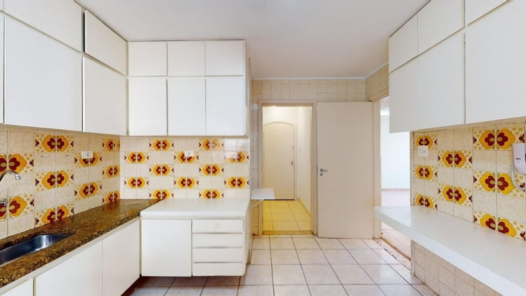 Imagem Imóvel com 4 Quartos à Venda, 113 m² em Moema - São Paulo Imagem Imóvel com 4 Quartos à Venda, 113 m² em Moema - São Paulo