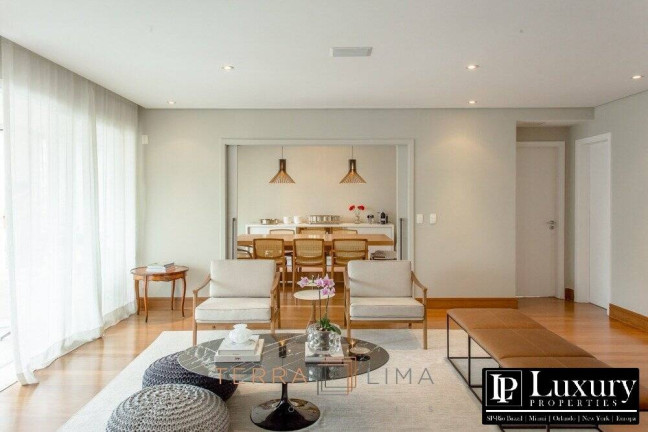 Imagem Apartamento com 3 Quartos à Venda, 311 m² em Vila Nova Conceição - São Paulo