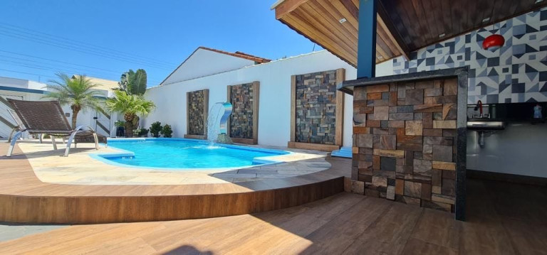 Imagem Sobrado com 3 Quartos à Venda, 200 m² em Balneário Britânia - Ilha Comprida Imagem Sobrado com 3 Quartos à Venda, 200 m² em Balneário Britânia - Ilha Comprida