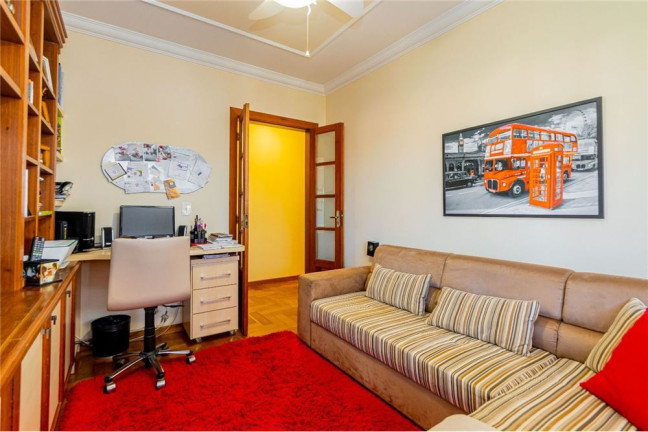 Imagem Apartamento com 3 Quartos à Venda, 150 m² em Jardim Planalto - Porto Alegre Imagem Apartamento com 3 Quartos à Venda, 150 m² em Jardim Planalto - Porto Alegre