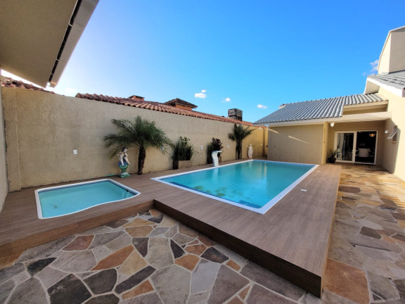 Imagem Casa com 3 Quartos à Venda, em Atlantida - Xangri-lá Imagem Casa com 3 Quartos à Venda, em Atlantida - Xangri-lá