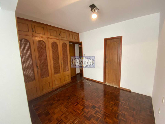 Imagem Apartamento com 3 Quartos à Venda, 120 m² em Leme - Rio De Janeiro Imagem Apartamento com 3 Quartos à Venda, 120 m² em Leme - Rio De Janeiro