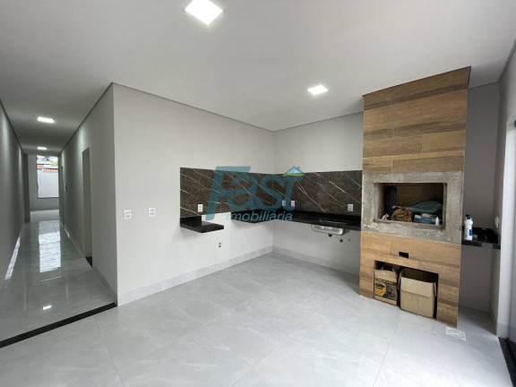 Imagem Casa com 2 Quartos à Venda, 180 m² em Jardim Comodoro - Cuiabá Imagem Casa com 2 Quartos à Venda, 180 m² em Jardim Comodoro - Cuiabá