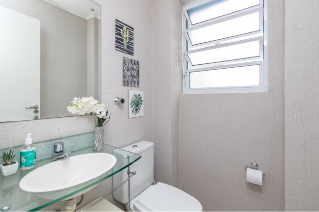 Imagem Imóvel com 2 Quartos à Venda, 85 m² em Menino Deus - Porto Alegre Imagem Imóvel com 2 Quartos à Venda, 85 m² em Menino Deus - Porto Alegre