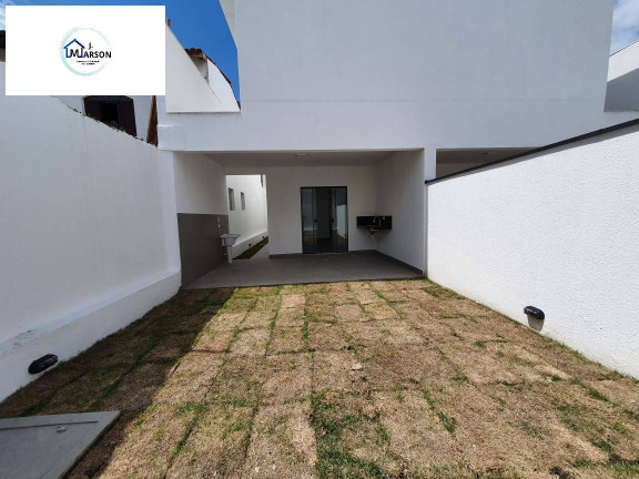 Imagem Sobrado com 3 Quartos à Venda, 103 m² em Jardim Das Palmeiras - Caraguatatuba Imagem Sobrado com 3 Quartos à Venda, 103 m² em Jardim Das Palmeiras - Caraguatatuba