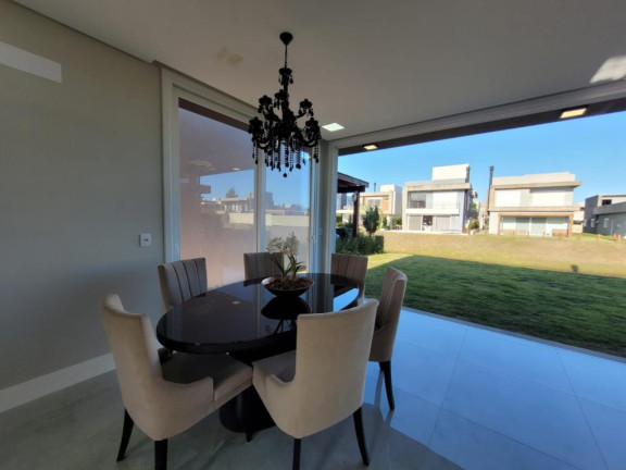 Imagem Casa com 4 Quartos à Venda, 220 m² em -- - Capao Da Canoa Imagem Casa com 4 Quartos à Venda, 220 m² em -- - Capao Da Canoa
