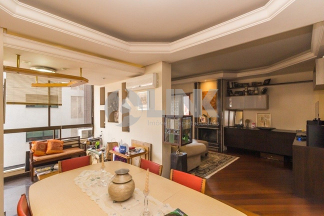 Imagem Apartamento com 3 Quartos à Venda, 136 m² em Petrópolis - Porto Alegre