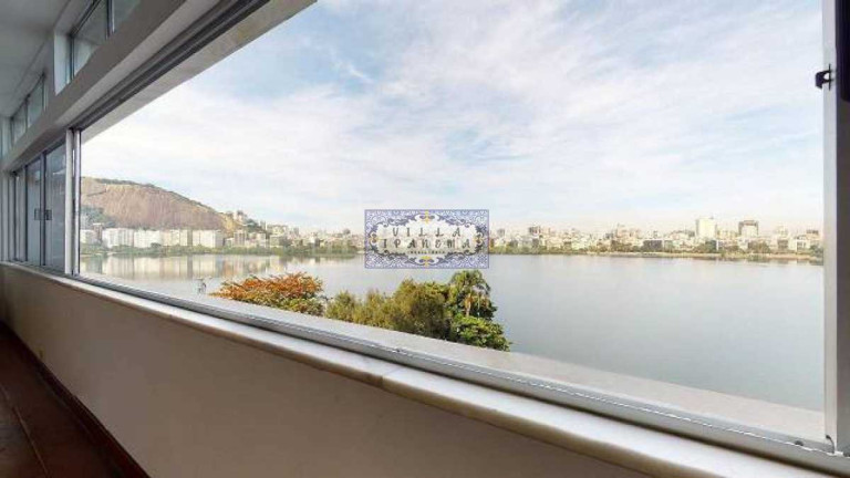 Imagem Apartamento com 4 Quartos à Venda, 199 m² em Lagoa - Rio De Janeiro Imagem Apartamento com 4 Quartos à Venda, 199 m² em Lagoa - Rio De Janeiro