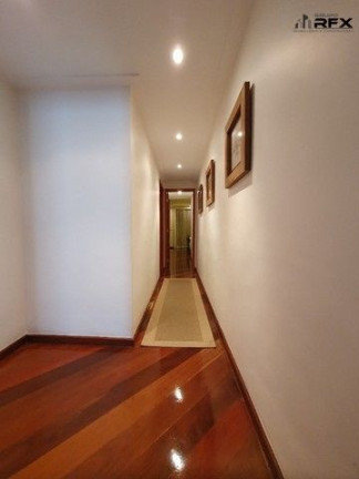 Imagem Apartamento com 3 Quartos à Venda, 215 m² em Santa Rosa - Niterói