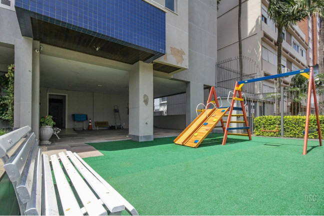 Imagem Imóvel com 2 Quartos à Venda, 71 m² em Santana - Porto Alegre Imagem Imóvel com 2 Quartos à Venda, 71 m² em Santana - Porto Alegre