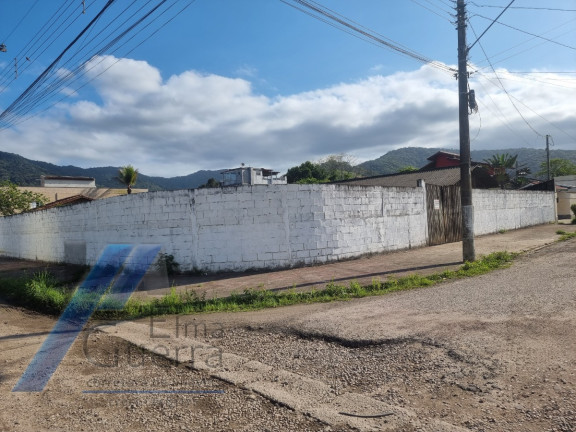 Terreno à Venda, 900 m² em Jardim Carolina - Ubatuba