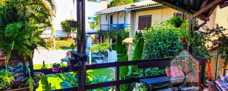 Imagem Imóvel com 14 Quartos à Venda, 312 m² em Canasvieiras - Florianópolis