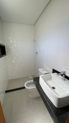 Imagem Casa com 3 Quartos à Venda, 150 m²