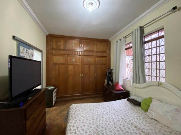 Imagem Casa com 3 Quartos à Venda, 240 m² em Padre Eustáquio - Belo Horizonte