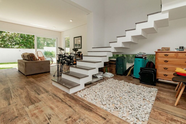 Imagem Casa de Condomínio com 3 Quartos à Venda, 438 m² em Pedra Redonda - Porto Alegre Imagem Casa de Condomínio com 3 Quartos à Venda, 438 m² em Pedra Redonda - Porto Alegre