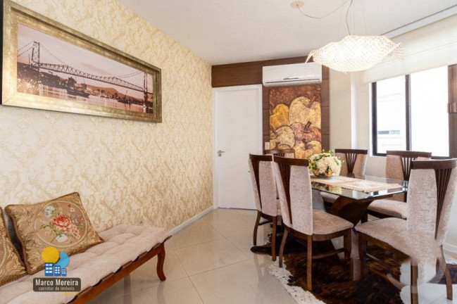 Imagem Apartamento com 3 Quartos à Venda, 128 m² em Centro - Florianópolis Imagem Apartamento com 3 Quartos à Venda, 128 m² em Centro - Florianópolis