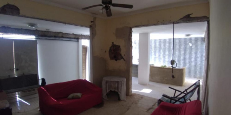 Imagem Imóvel com 3 Quartos à Venda, 316 m² em Campo Grande - Rio De Janeiro Imagem Imóvel com 3 Quartos à Venda, 316 m² em Campo Grande - Rio De Janeiro