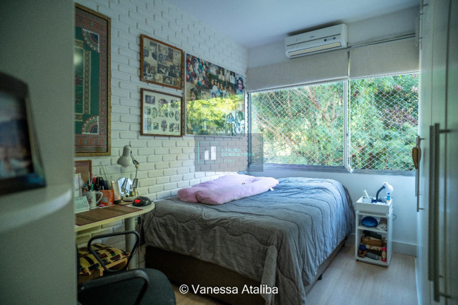 Imagem Imóvel com 3 Quartos à Venda, 101 m² em Humaitá - Rio De Janeiro Imagem Imóvel com 3 Quartos à Venda, 101 m² em Humaitá - Rio De Janeiro