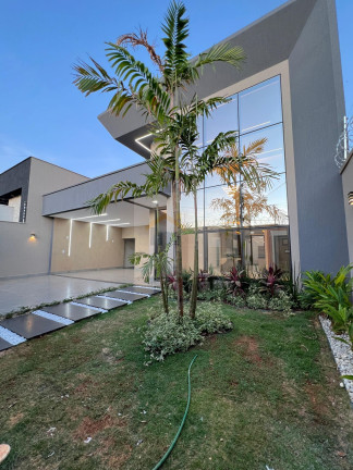 Imagem Casa com 3 Quartos à Venda, 180 m² em Moinho Dos Ventos - Goiânia Imagem Casa com 3 Quartos à Venda, 180 m² em Moinho Dos Ventos - Goiânia
