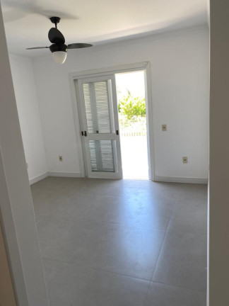 Imagem Sobrado com 5 Quartos à Venda, 540 m² em Atlântida - Xangri-la