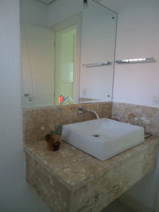 Imagem Casa com 4 Quartos à Venda, 245 m² em Córrego Grande - Florianópolis