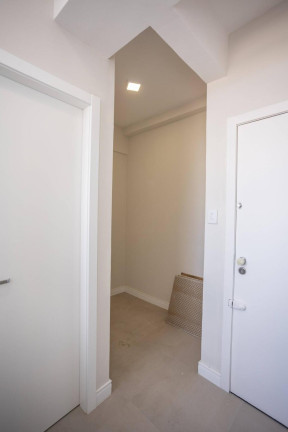 Imagem Imóvel com 2 Quartos à Venda, em Moinhos De Vento - Porto Alegre Imagem Imóvel com 2 Quartos à Venda, em Moinhos De Vento - Porto Alegre