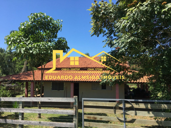 Imóvel com 2 Quartos à Venda, 2 m² em Centro - Gramadinho